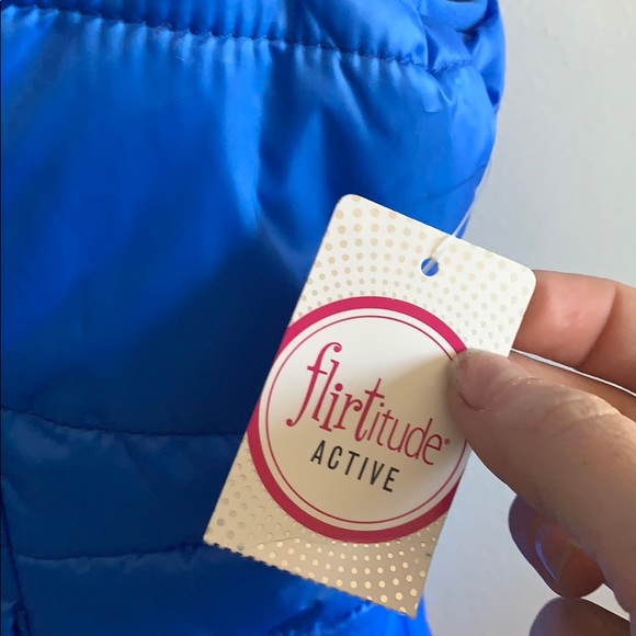 Puffy vest - Brand new with tags - S - Picture 3 of 3